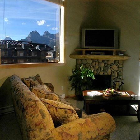 Apartment 411, Antique Heritage Canmore Exterior foto