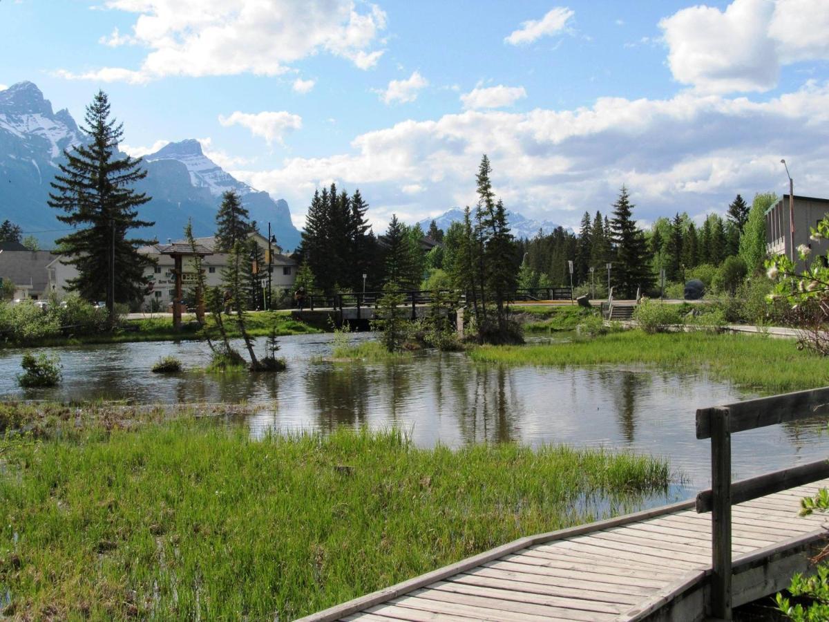 Apartment 411, Antique Heritage Canmore Exterior foto